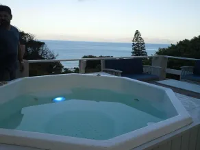 Seabreeze Luxury Two Bedroom Penthouse - Spa