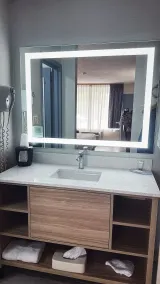 Days Inn by Wyndham Culpeper - Bathroom