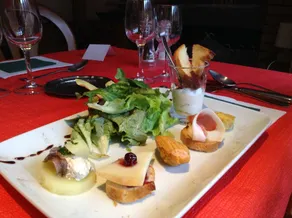 Logis Hôtel-restaurant Les Coudercous - Restaurant