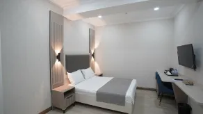 Human Hotel - Room