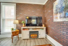 Quaint Mt Vernon Cottage Near Historic Dtwn! - Interior