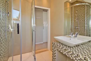 Laura Lux Suites - Banheiro