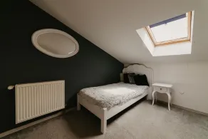 Meteor Central - Room