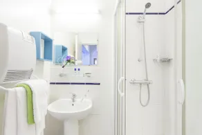 Hôtel Les Gens de Mer La Rochelle - Bathroom