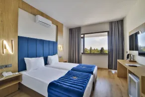 Nashira City Resort Hotel - Rom