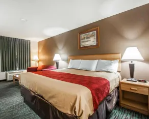 Econo Lodge Inn & Suites Jackson Northwest - Zimmer