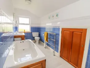 Barn House - Bathroom