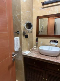 Roop Garh Palace, Jaipur - Bathroom