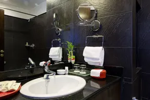 Hotel Tibet International - Bathroom