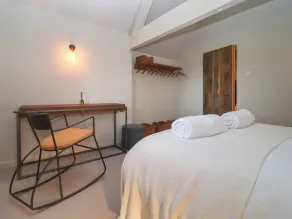 Millpond Bothy - Room