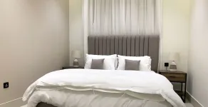 Tawun A1-8 Royal touch Balcony GZ41 - Room