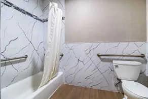 Scottish Inn and Suites Baytown Tx - Salle de bain