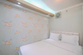 Cozy Stay 2BR Bassura City Apartment - Room