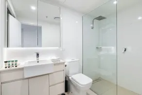 High Street Apartments Toowong - Bathroom