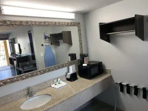 South Padre Island Lodge - Bathroom