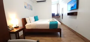 Voyager Sun & Reef Hotel - Room