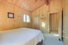 Cozy Lakefront Cabin in Semora w/ Large Dock! - Interiør