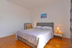 Spacious flat with pool just 300m from the beach - Habitación
