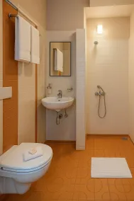 Urban Stay - Bathroom
