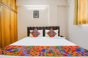 FabHotel Blue Dawn Suites - Quarto