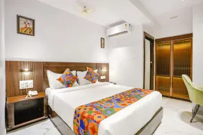 FabHotel Peralz - Nr Boriwali Station - Room