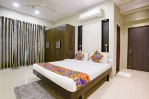 FabHotel Corporate Apartments Bandra - Room