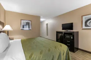 Quality Inn & Suites Des Moines - Merle Hay Road - Chambre