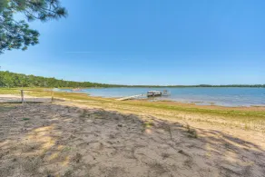 Waterfront Escape on Big Sand Lake w/ Private Dock - Innvendig