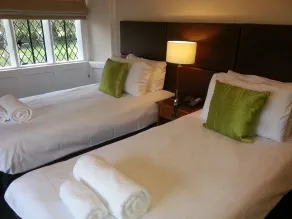Thornbury Lodge - Room