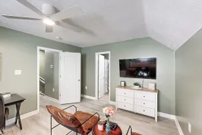 Golf, Hike & Explore! Tranquil Oasis in Cameron - Interior