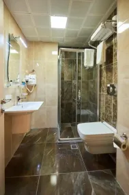Sunlight Hotel - Bathroom