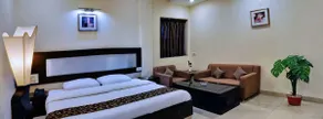 Regal Hotel - Room