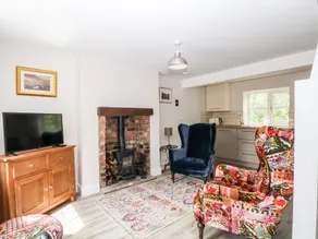 3 Higher Lane - Interior