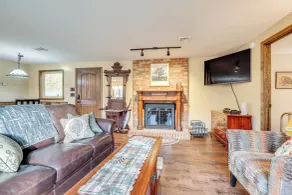 Finger Lakes Retreat: Cohocton Cabin on 25 Acres! - Innvendig