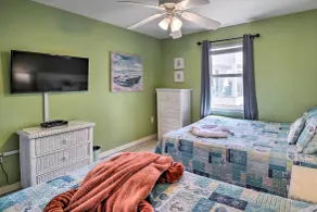 2bd 2ba 1st floor condo WALK TO BEACH - Interior