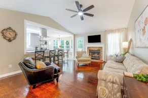 Near Lake Allatoona! Suburban Home w/ Deck & Yard - Interiør