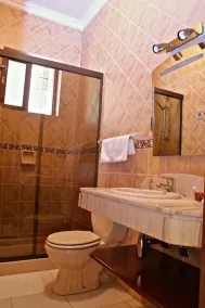 San Marino Royal Hotel - Bathroom