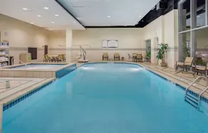 Staybridge Suites Chattanooga Downtown - Convention Center by IHG - Piscine