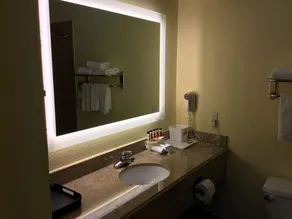 Studio 6 Suites Pasadena, TX - Salle de bain