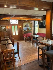 The Port Hotel - Restaurant