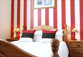 The Grange Court Hotel - Room