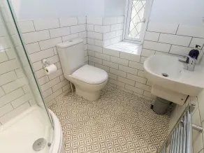 Cottage avec jardin - Salle de bain