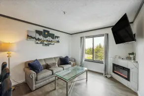 Cozy Snowshoe Condo Rental: Walk to Chair Lift! - Intérieur