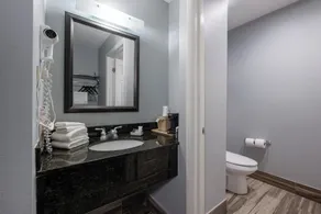 Baymont by Wyndham Louisville Airport South - Salle de bain