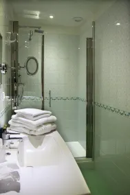 Hôtel De Paris Moulins - Salle de bain