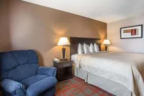 Quality Inn & Suites West Bend - Chambre