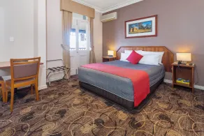 Quality Hotel Bayswater - Room