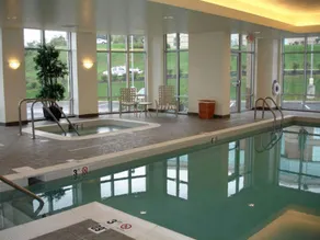 Hampton Inn & Suites Pittsburgh-Meadow Lands - Piscine