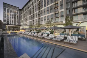 The Capital on the Park - Pool
