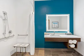 La Quinta Inn & Suites by Wyndham Miramar Beach-Destin - Salle de bain